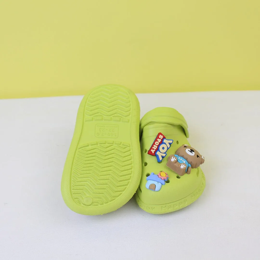 Attractive Green Themed Kids Clogs