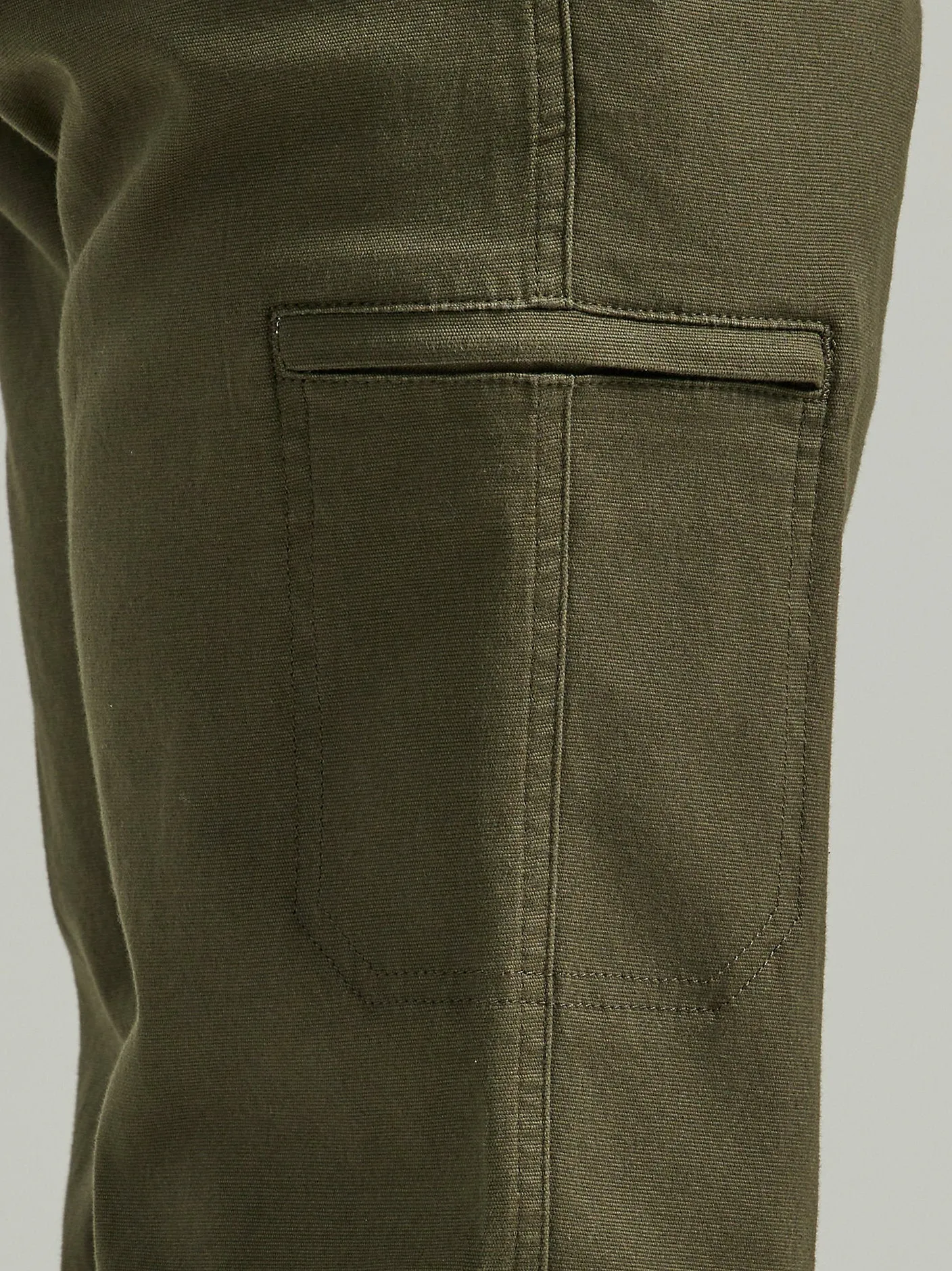 Men's Extreme Motion Straight Fit Cargo Pant - Frontier Olive - 104277115