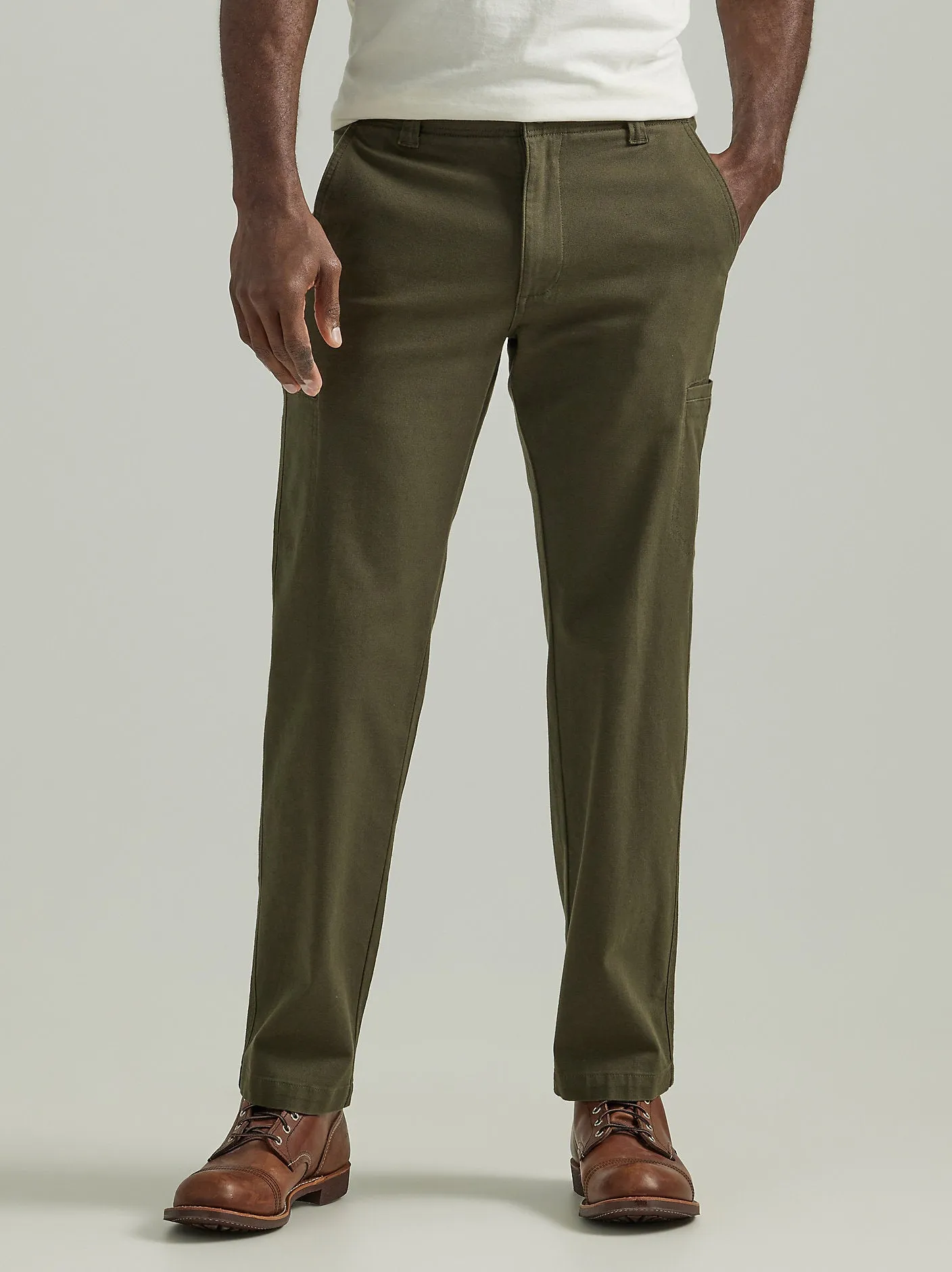 Men's Extreme Motion Straight Fit Cargo Pant - Frontier Olive - 104277115