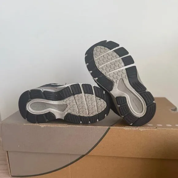 New Balance 990 Navy/White Toddler Sneakers- SZ 6 C