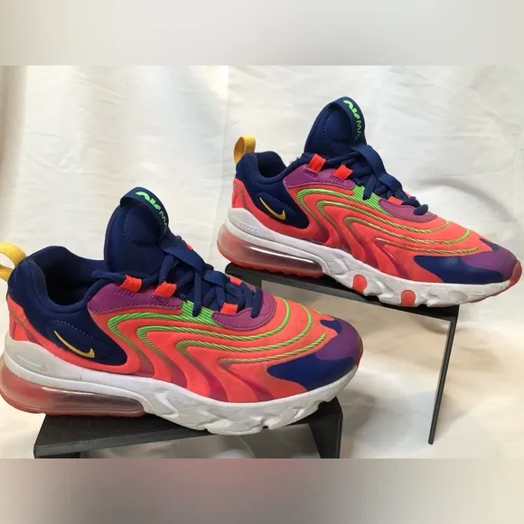 Nike Air Max 270 React Laser Crimson Sneakers (CD6870-600)— Size 5Y, 6.5W