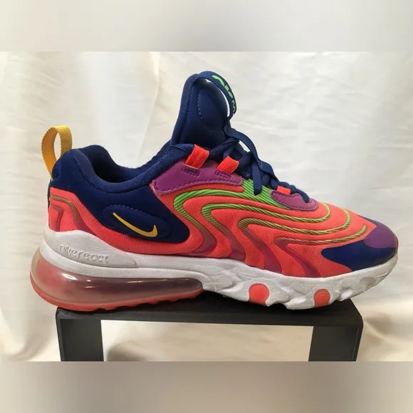 Nike Air Max 270 React Laser Crimson Sneakers (CD6870-600)— Size 5Y, 6.5W