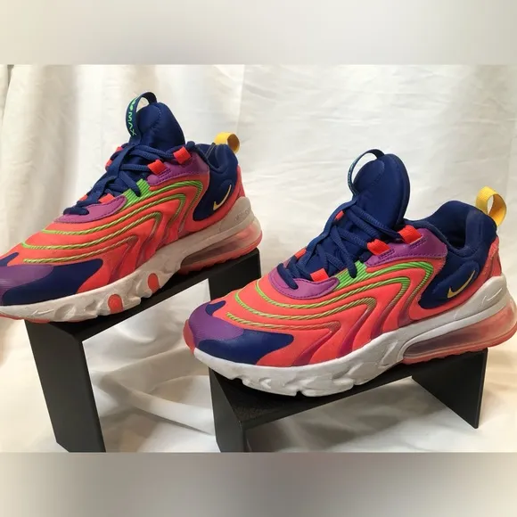 Nike Air Max 270 React Laser Crimson Sneakers (CD6870-600)— Size 5Y, 6.5W