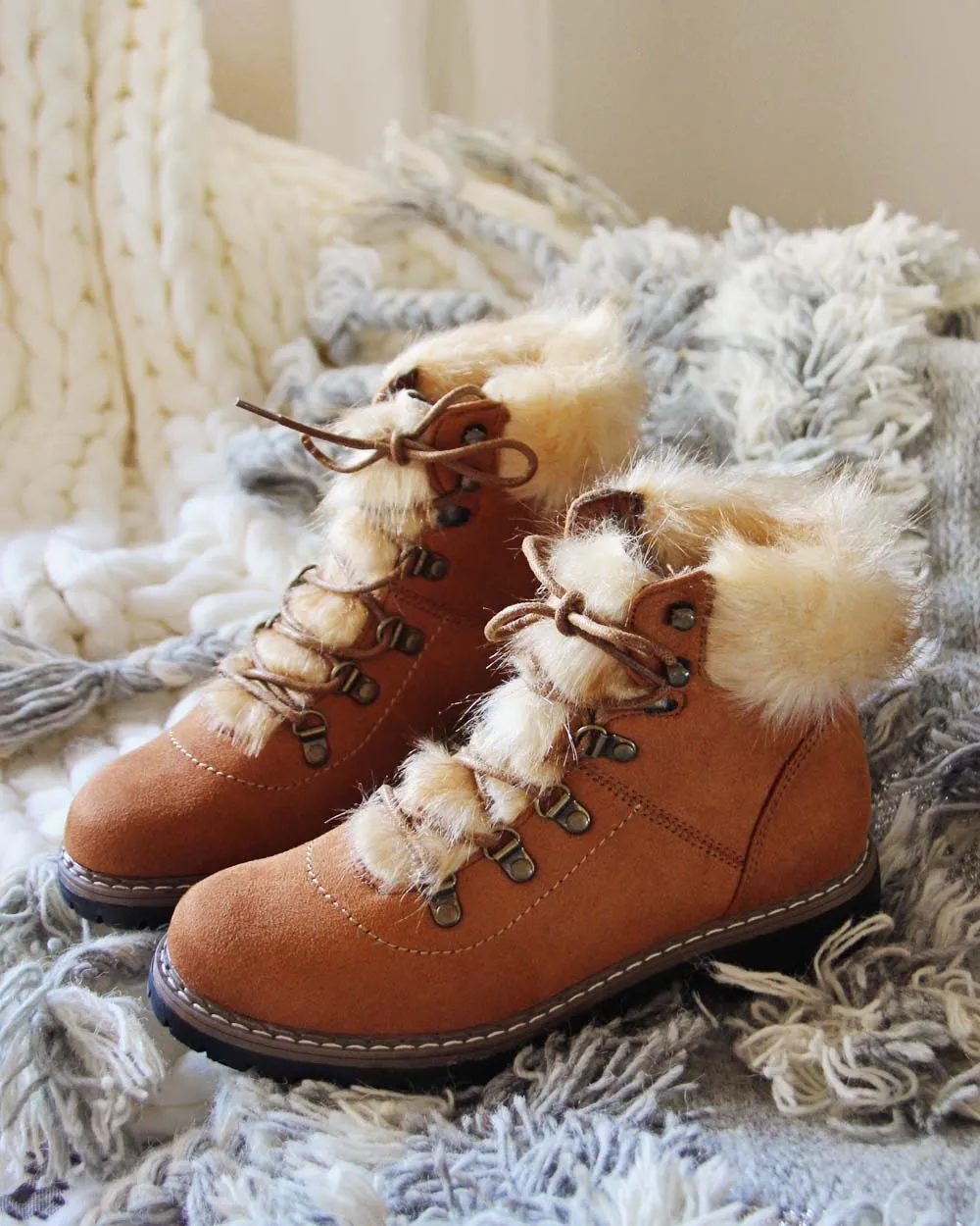 Swiss Chalet Boots