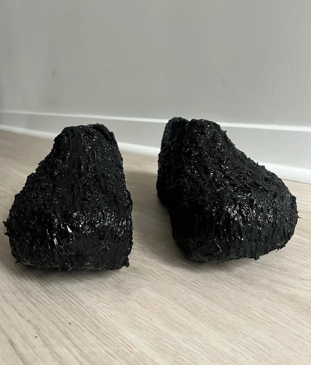 VERNUM VENOM CLOGS