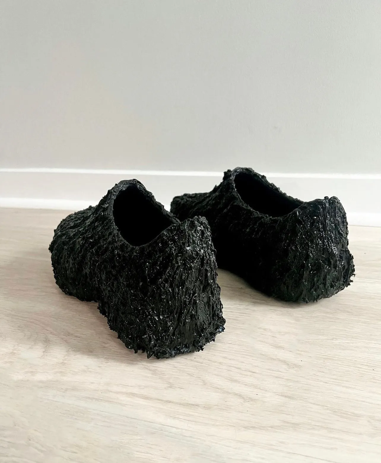 VERNUM VENOM CLOGS