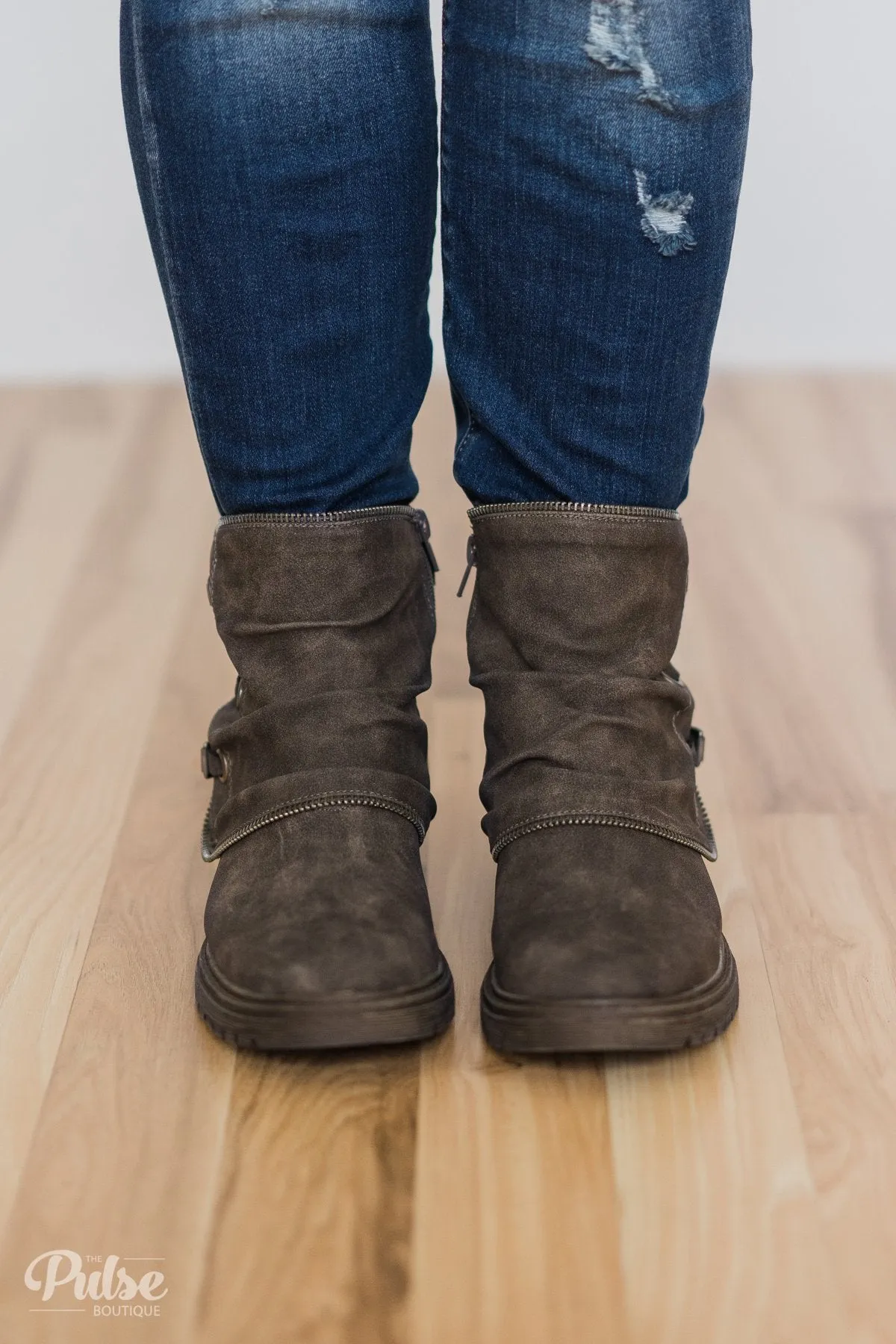 Very G Bruiser Boots- Grey
