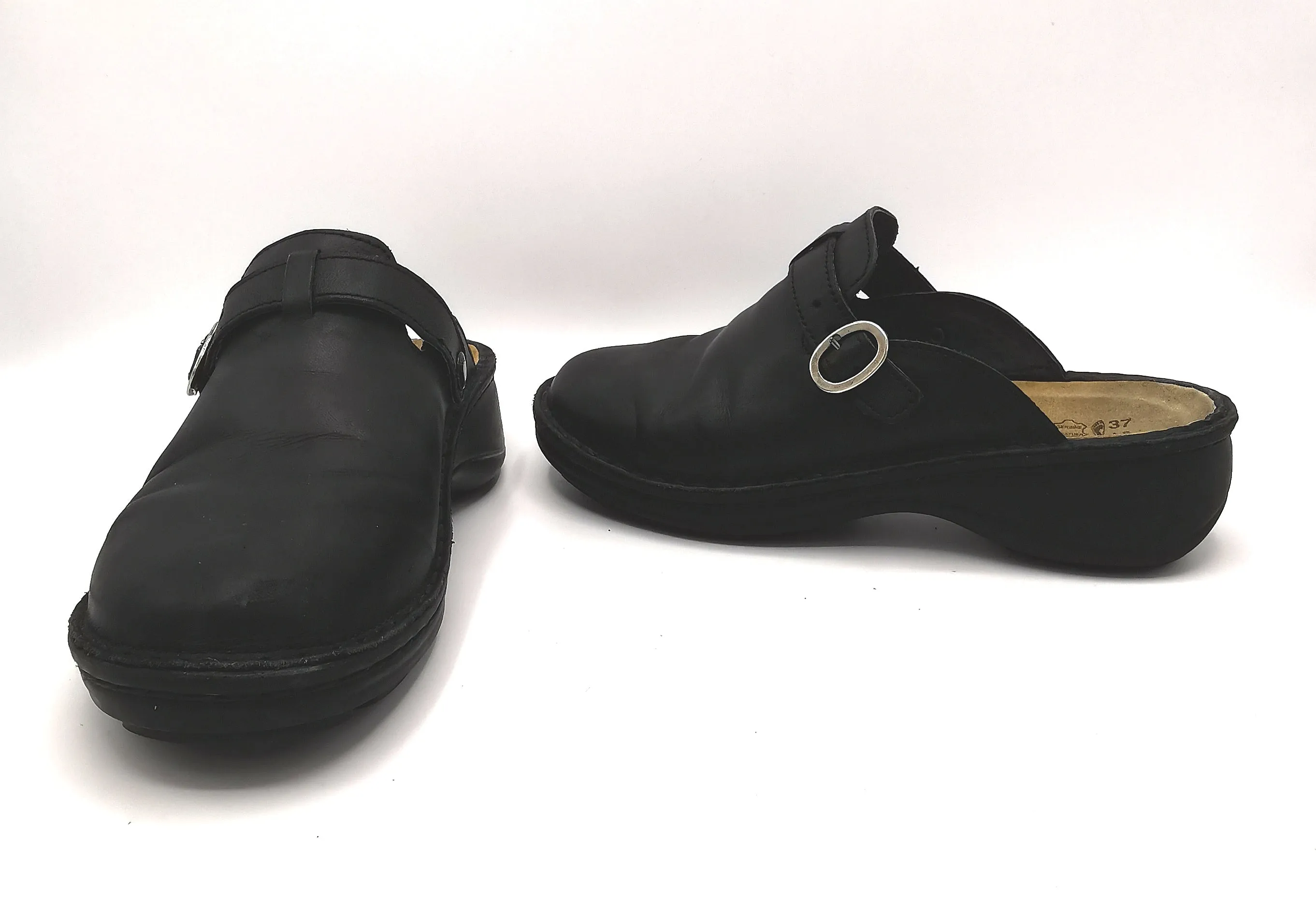 WOMENS SIZE 6.5 - NAOT, Aster / 74010, Black Matte Leather Clogs VGUC B39