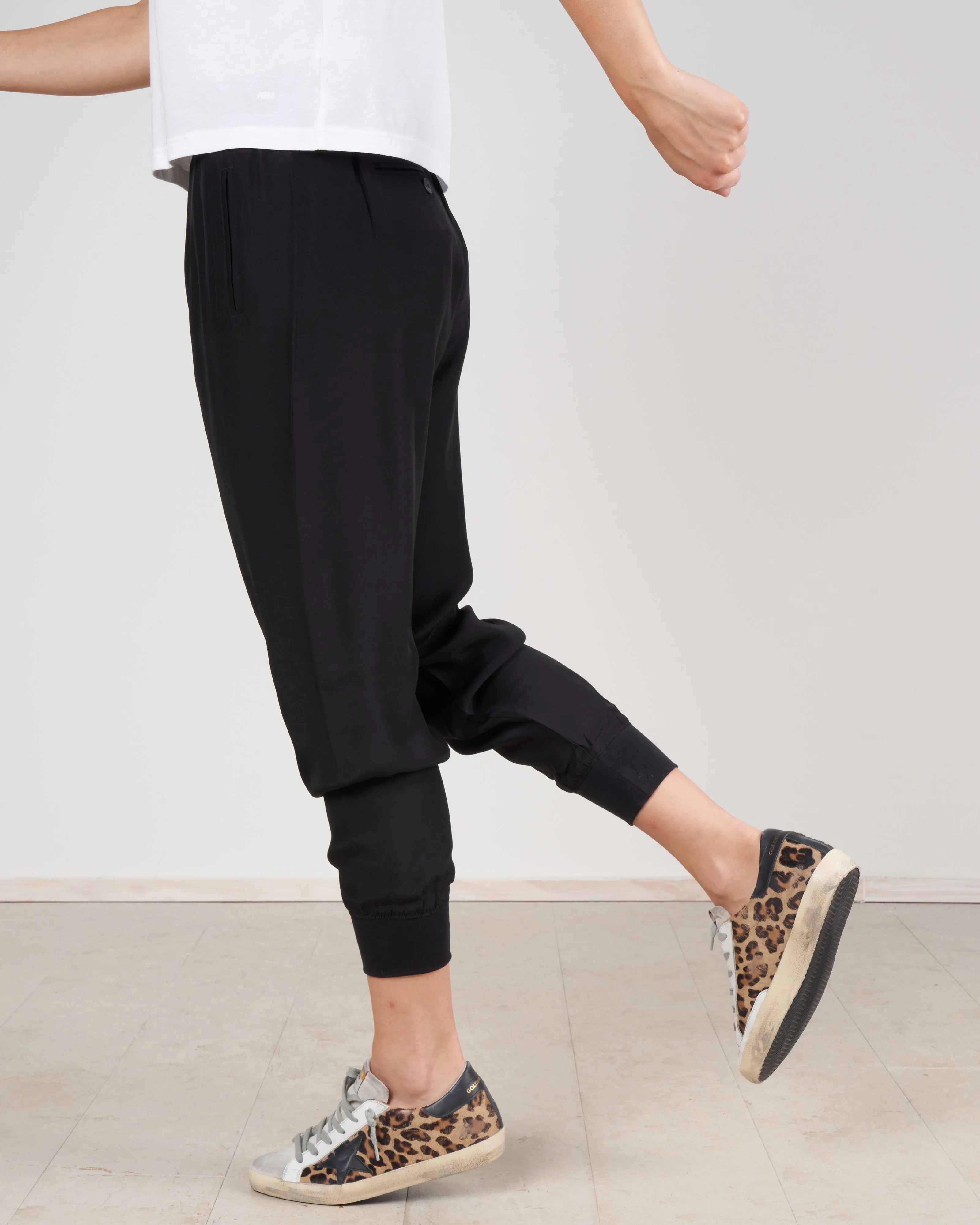woven pull on pant - black